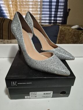 INC International Concepts Silver Rhinestone Pointed Pumps
